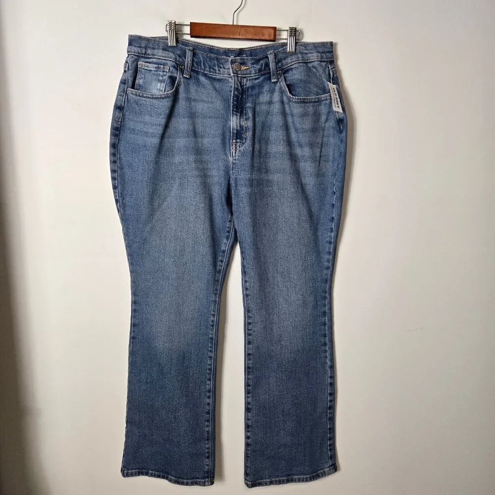 Old Navy Women's Size 20 High-Waisted Built-In Tough Flare Jeans Medium Wash NEW